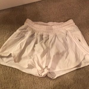 lululemon tracker shorts!